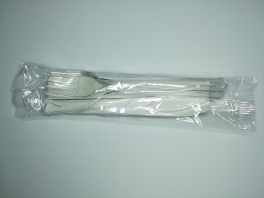Konfekcja SUPERIOR widelec+nóż+łyżka+serwetka 50szt